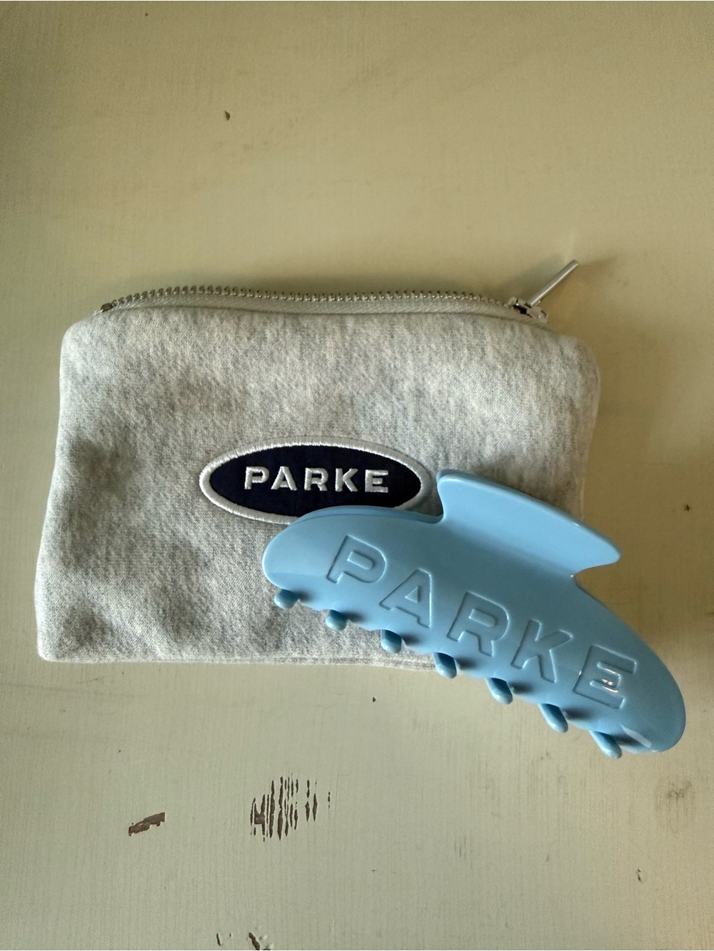 Parke hair clip • NWT • Carolina Blue